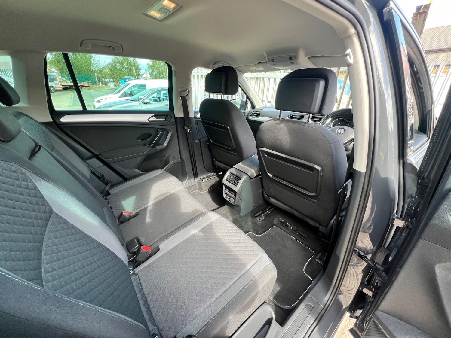 Used Volkswagen Tiguan 2019 for sale - 76989208: Photo 60