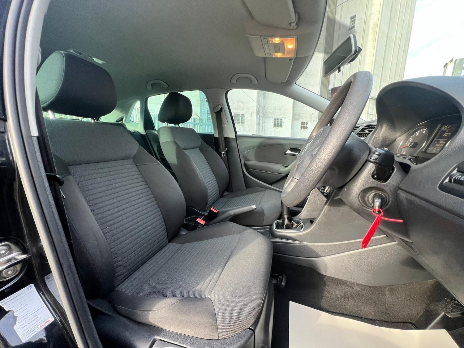 Used Volkswagen Polo 2012 for sale - 76832514: Photo 31