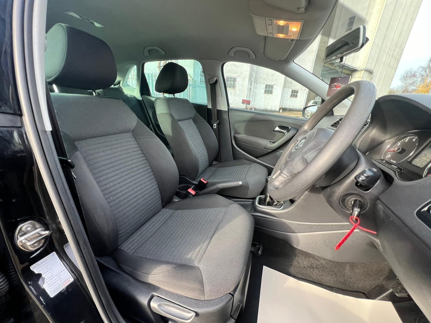 Used Volkswagen Polo 2012 for sale - 76832514: Photo 33