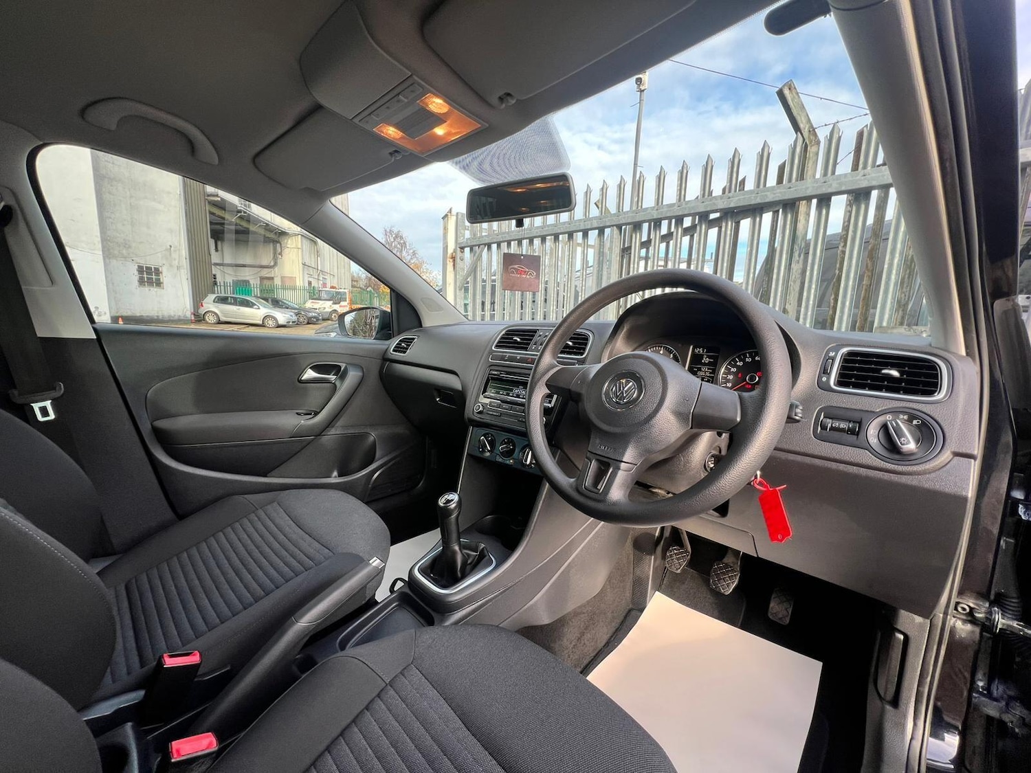 Used Volkswagen Polo 2012 for sale - 76832514: Photo 35