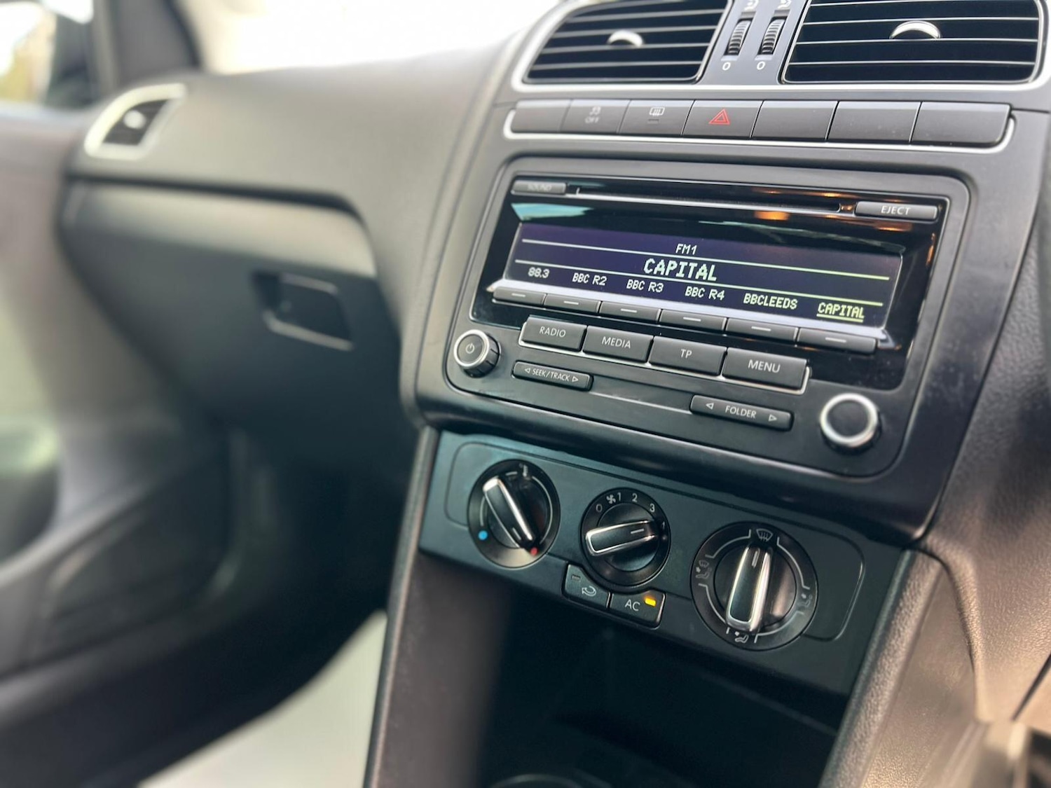 Used Volkswagen Polo 2012 for sale - 76832514: Photo 38