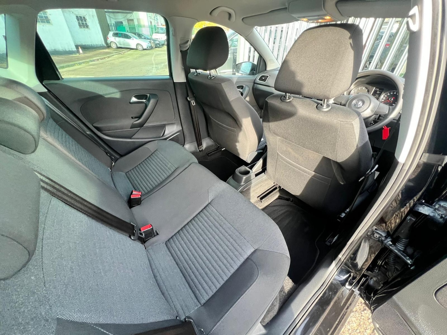 Used Volkswagen Polo 2012 for sale - 76832514: Photo 48