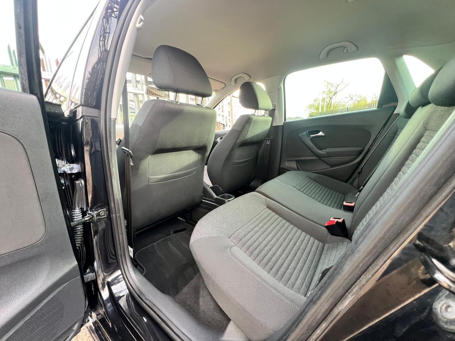 Used Volkswagen Polo 2012 for sale - 76832514: Photo 59