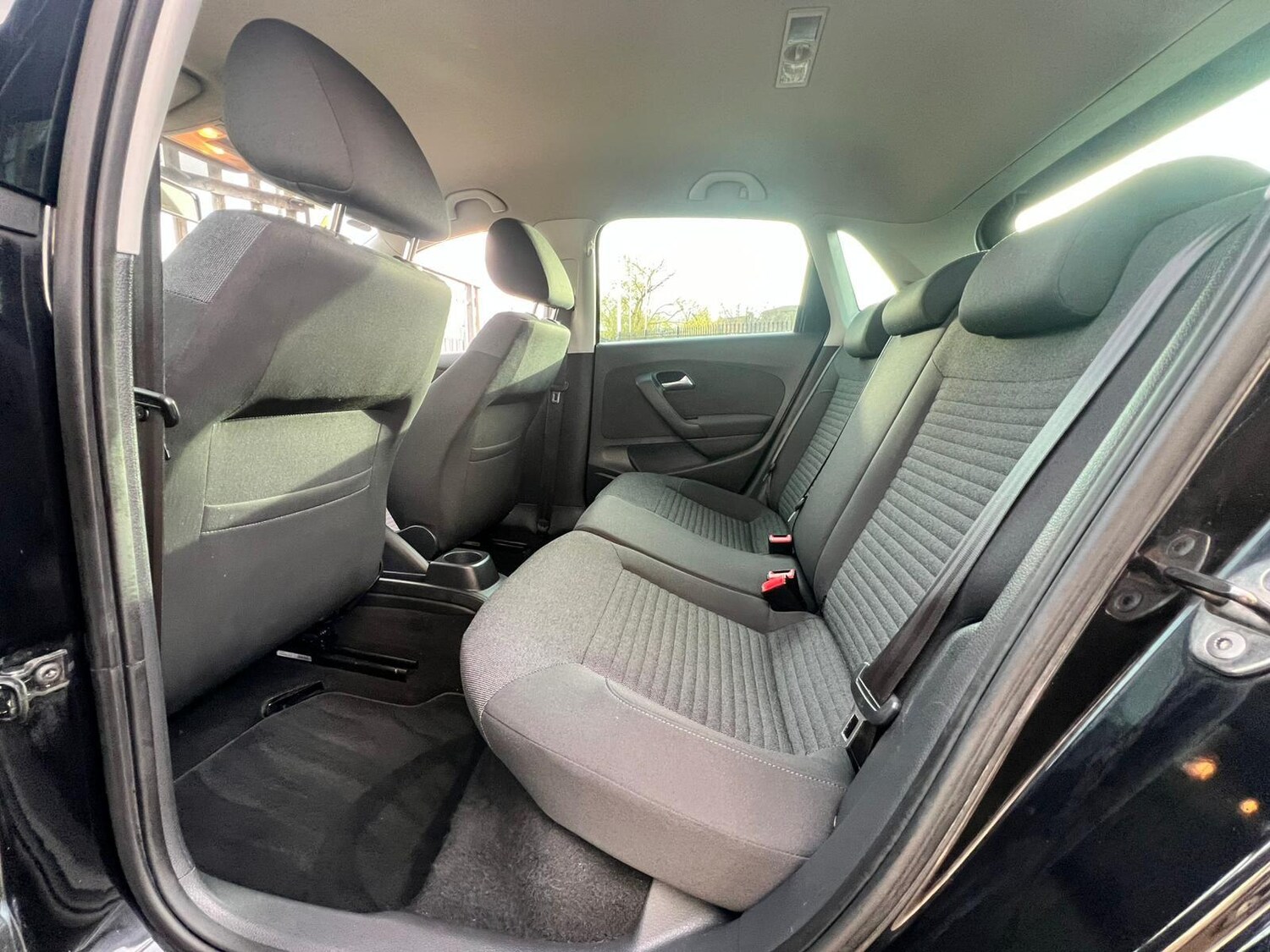 Used Volkswagen Polo 2012 for sale - 76832514: Photo 60