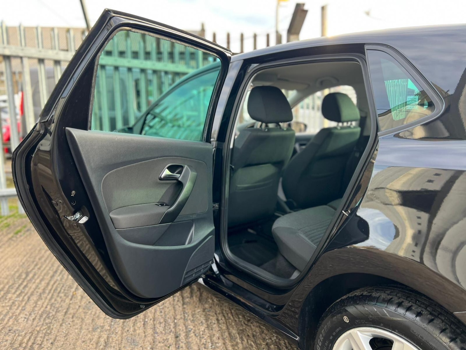 Used Volkswagen Polo 2012 for sale - 76832514: Photo 62