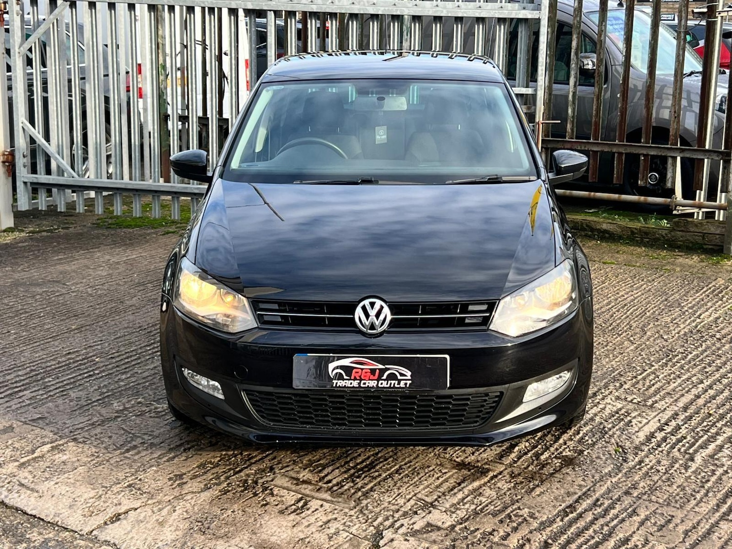 Used Volkswagen Polo 2012 for sale - 76832514: Photo 8