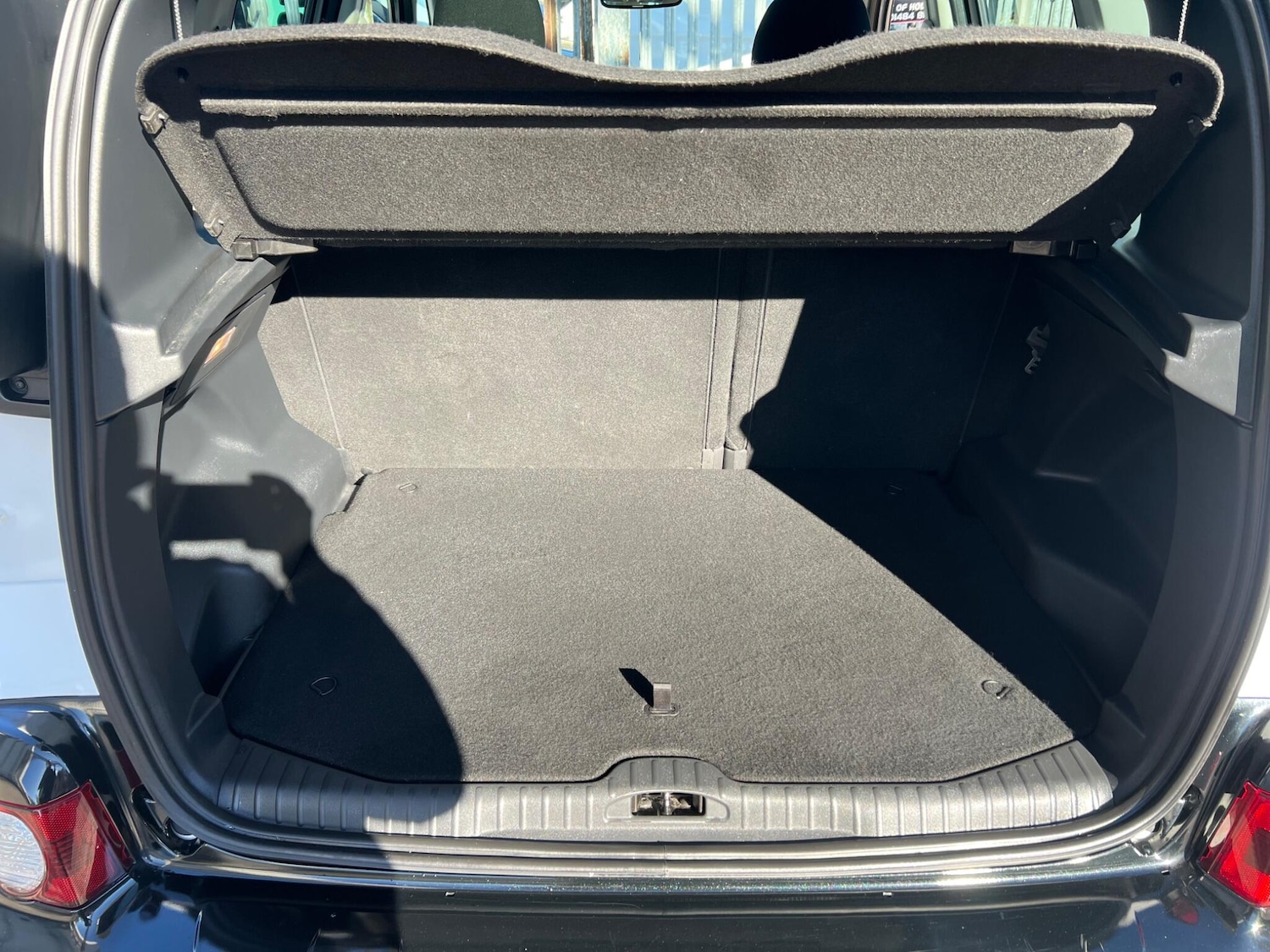 Used Citroen C3 Picasso 2017 for sale - 76032434: Photo 23