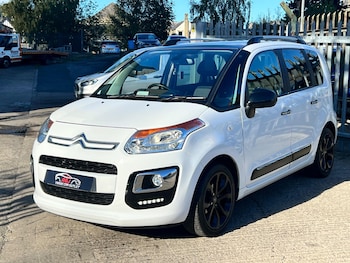 Used Citroen C3 Picasso 2017 for sale - 76032434: Photo 3