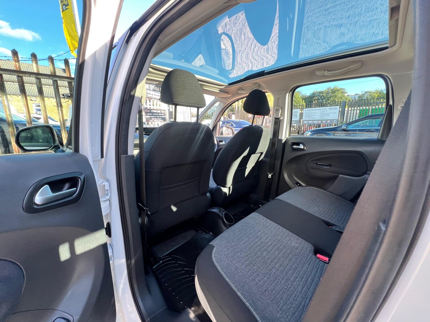 Used Citroen C3 Picasso 2017 for sale - 76032434: Photo 58