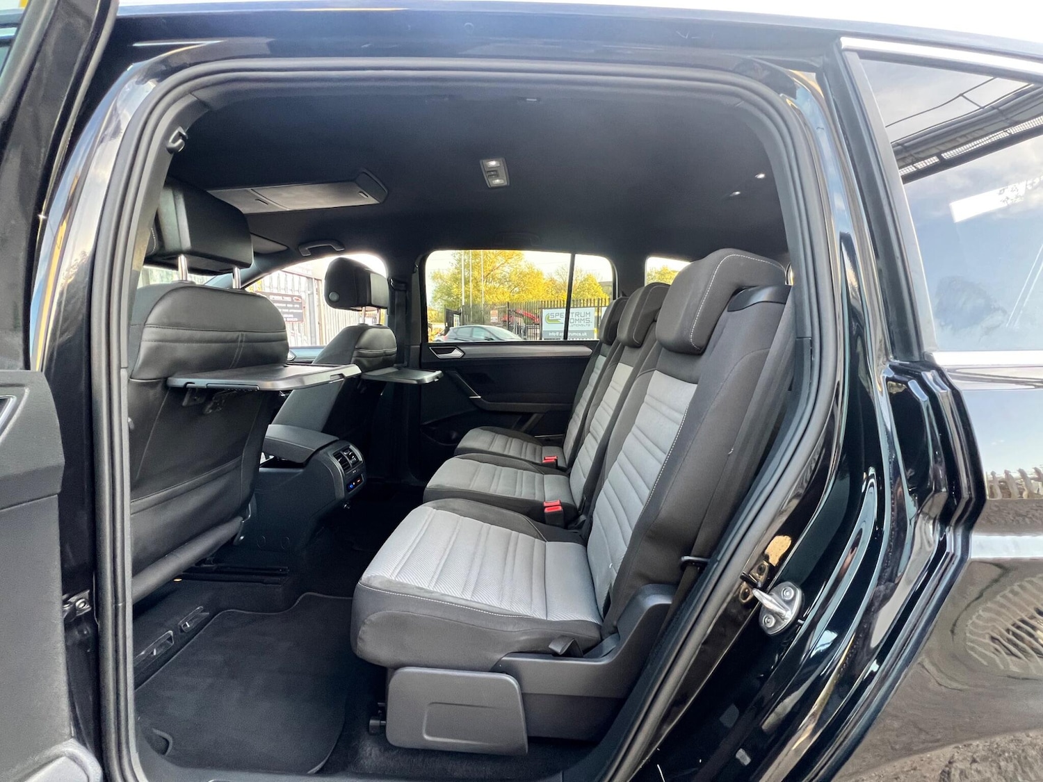 Used Volkswagen Touran for sale - 76409631: Photo 75