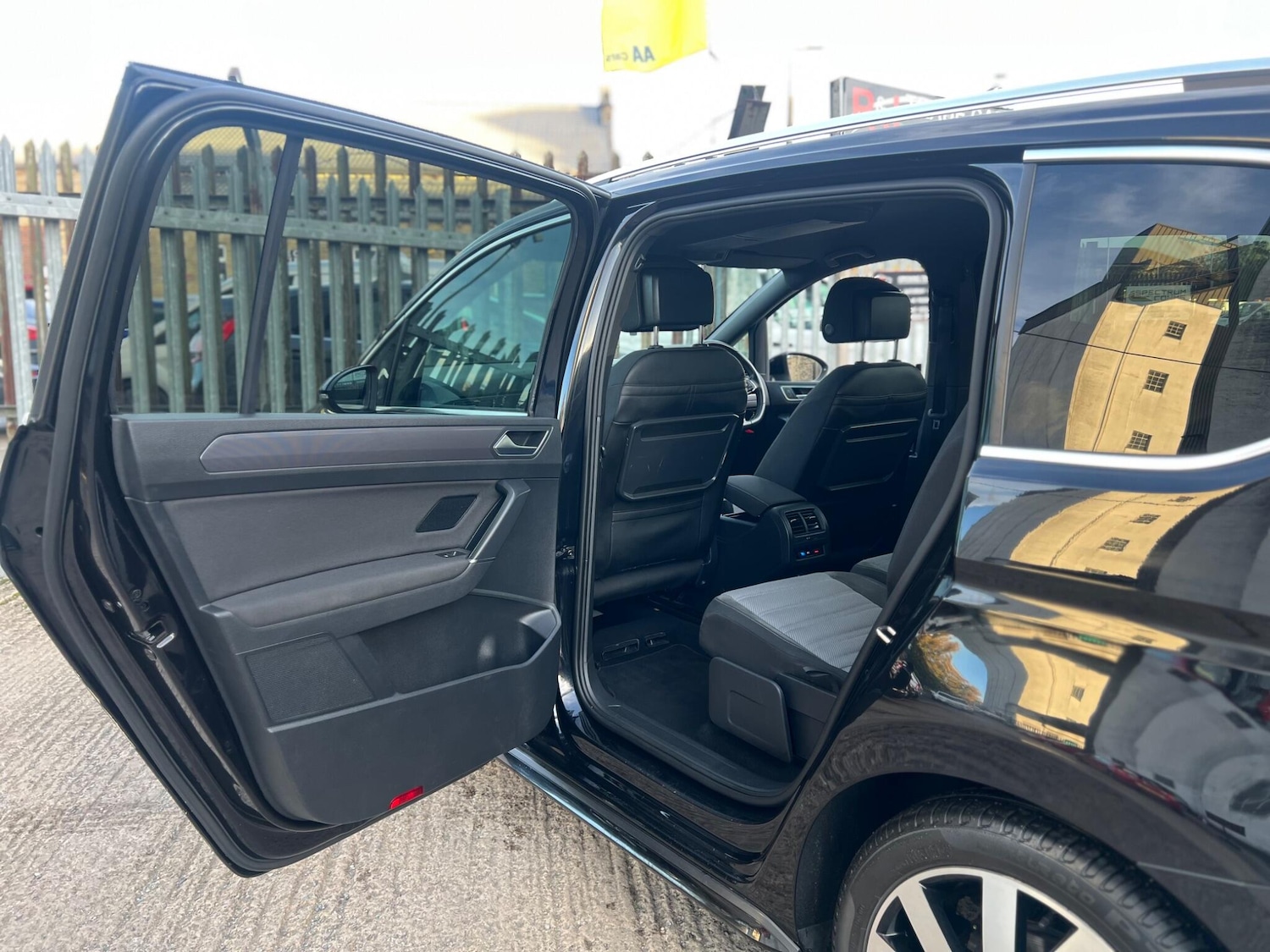 Used Volkswagen Touran for sale - 76409631: Photo 82