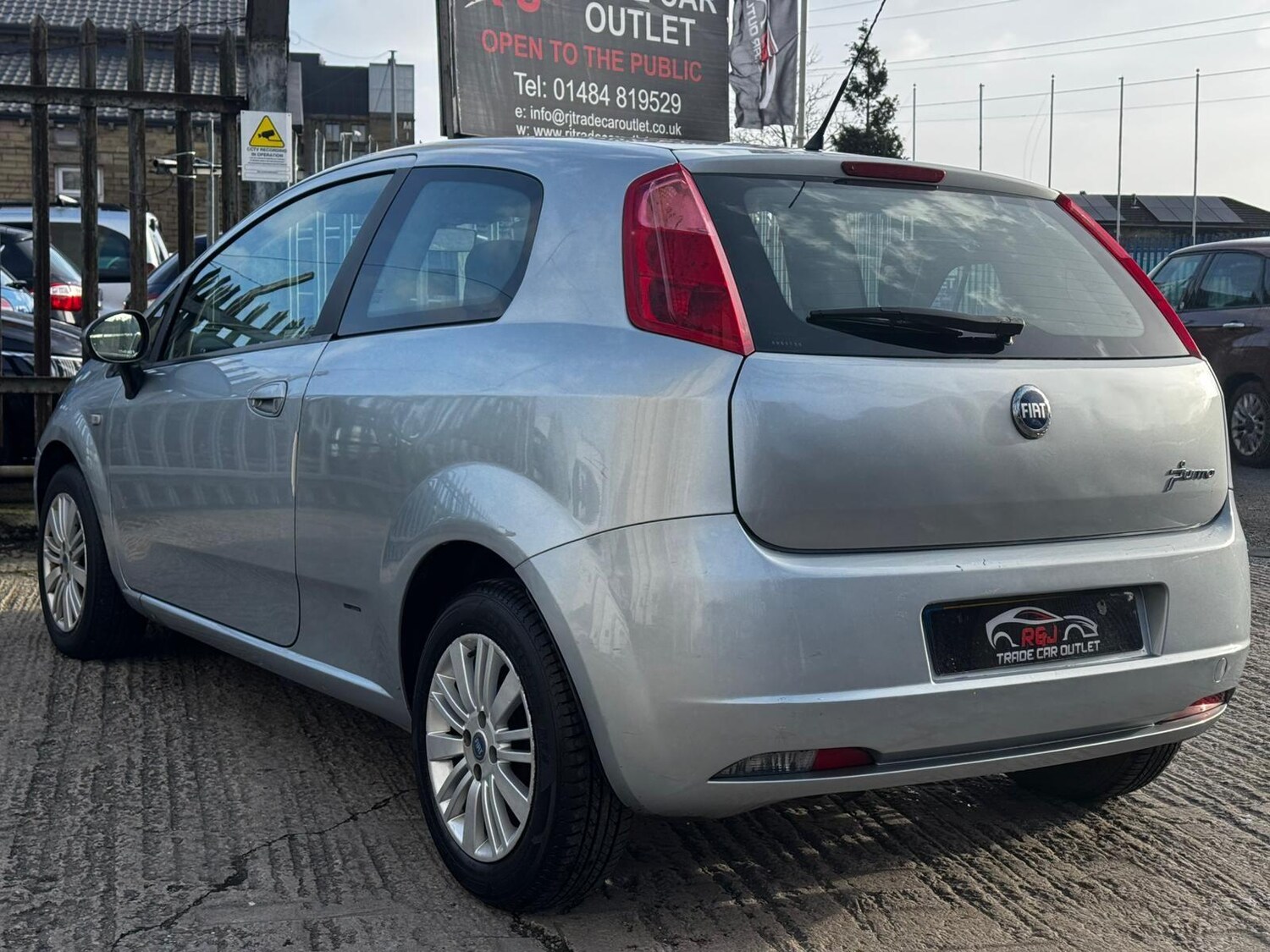 Vehicle 28