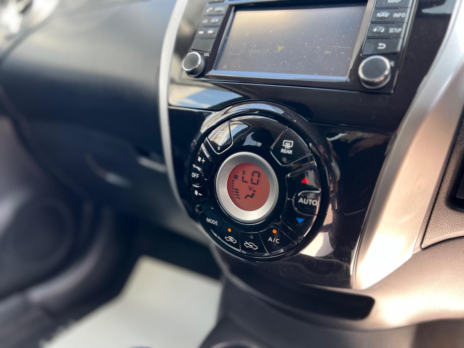 Used Nissan Note 2015 for sale - 76326806: Photo 45