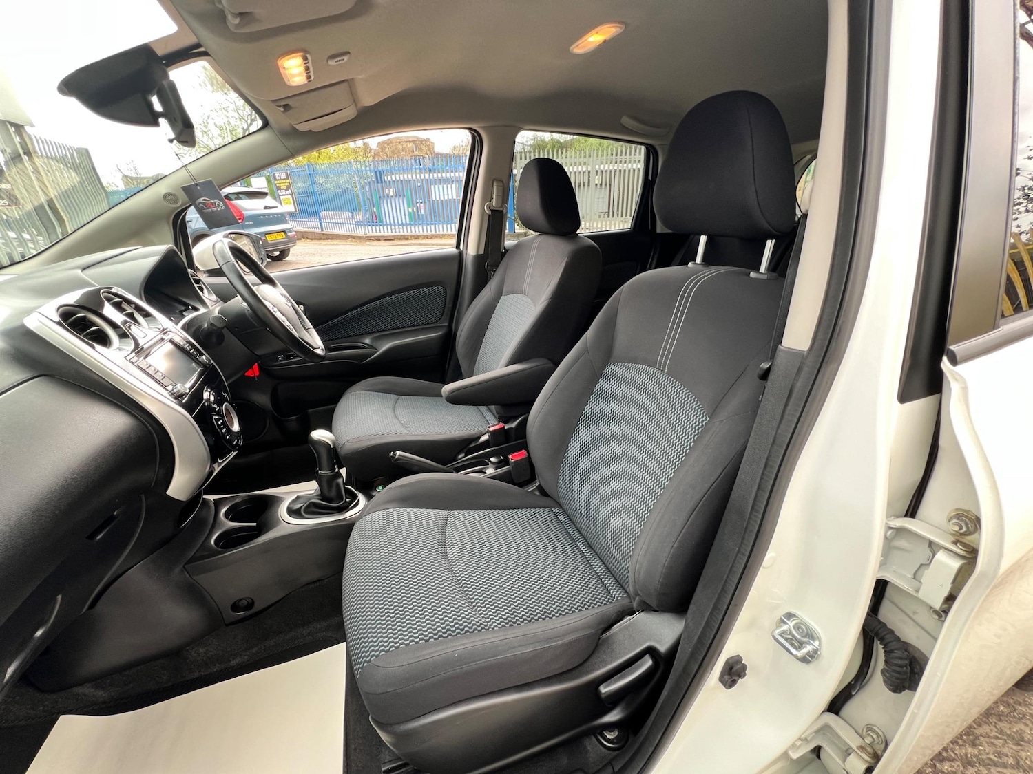 Used Nissan Note 2015 for sale - 76991343: Photo 51