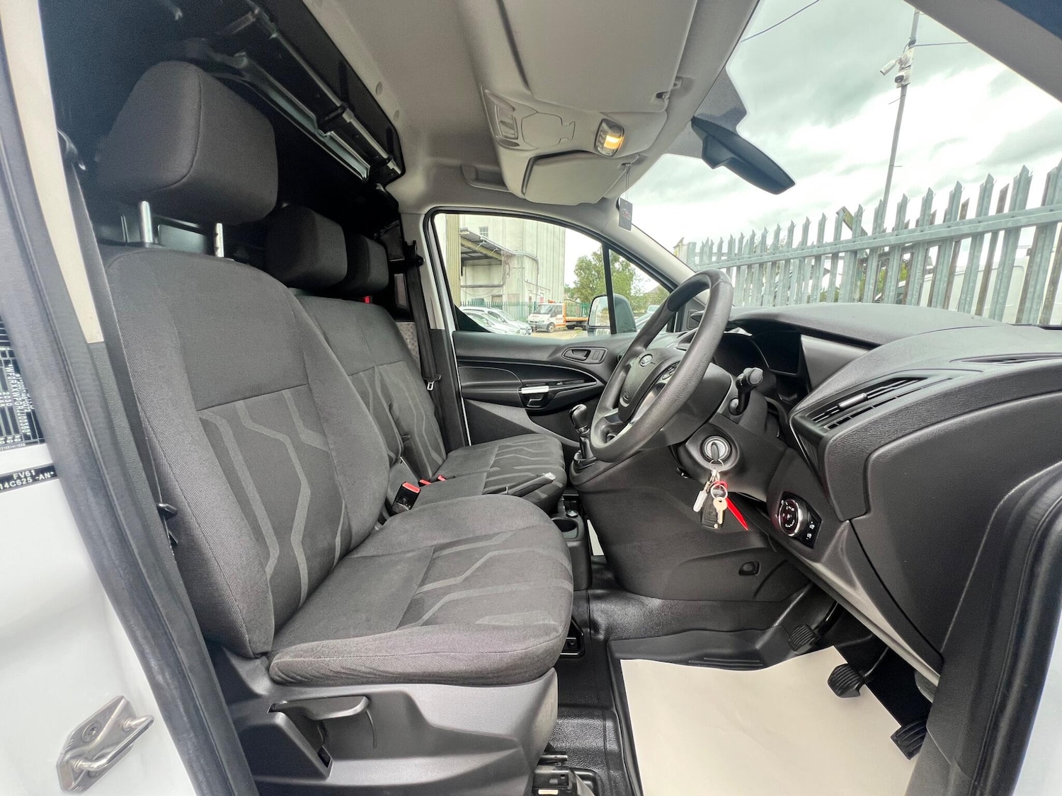 Used Ford Transit Connect 2018 for sale - 76012130: Photo 38