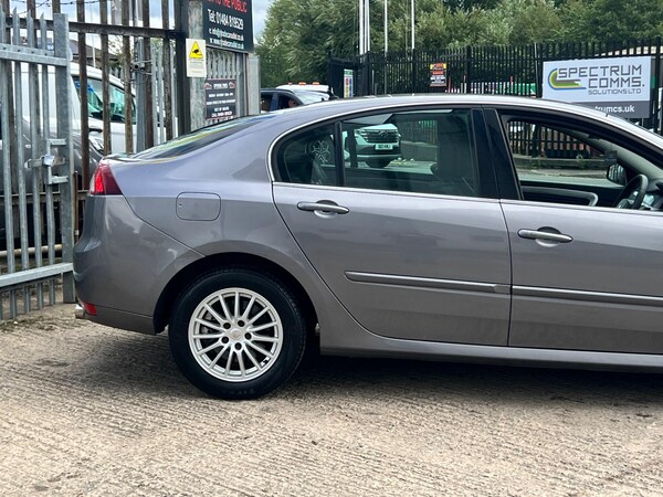 Used Renault Laguna 2011 for sale - 76012691: Photo 10