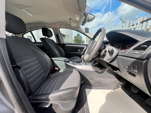 Used Renault Laguna 2011 for sale - 76012691: Photo 30