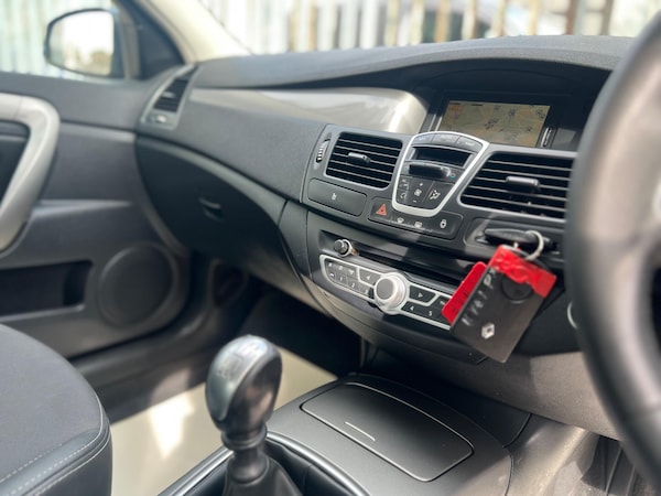 Used Renault Laguna 2011 for sale - 76012691: Photo 38