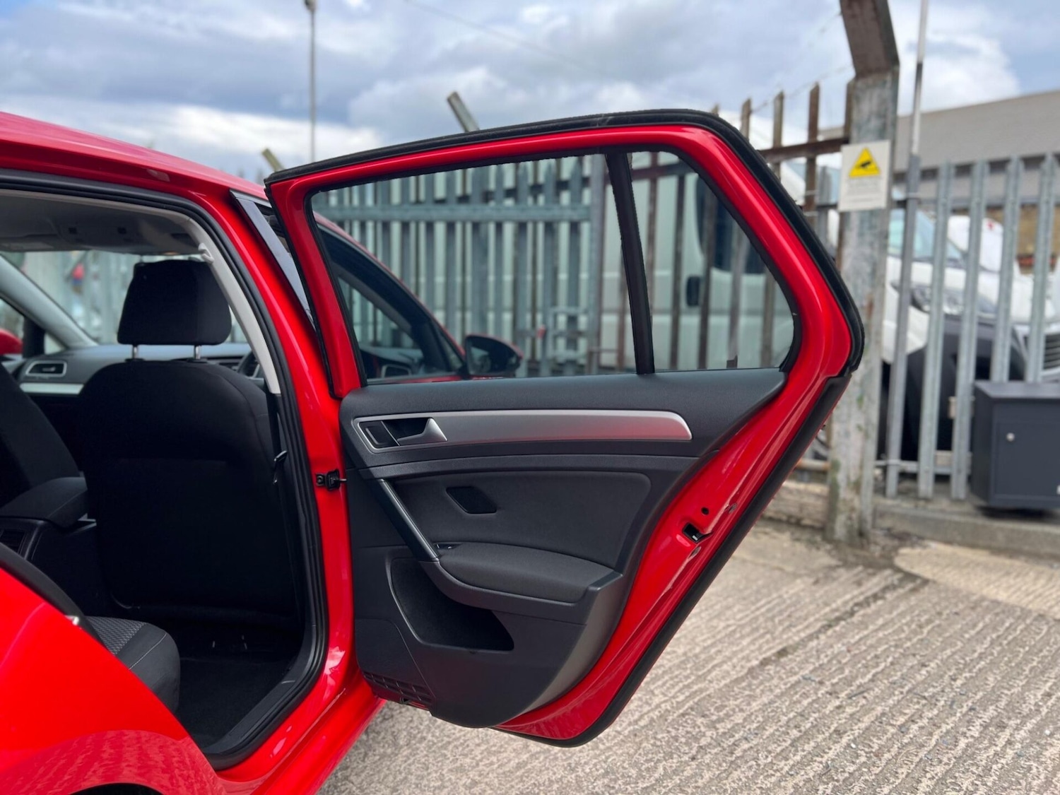 Used Volkswagen Golf 2019 for sale - 77249764: Photo 56