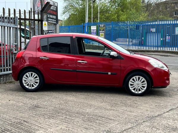Used Renault Clio 2010 for sale - 74759048: Photo 12