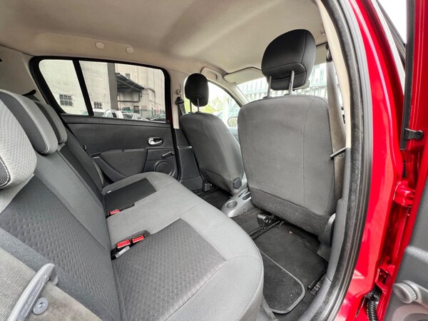 Used Renault Clio 2010 for sale - 74759048: Photo 44