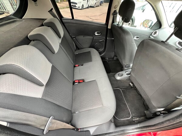 Used Renault Clio 2010 for sale - 74759048: Photo 46