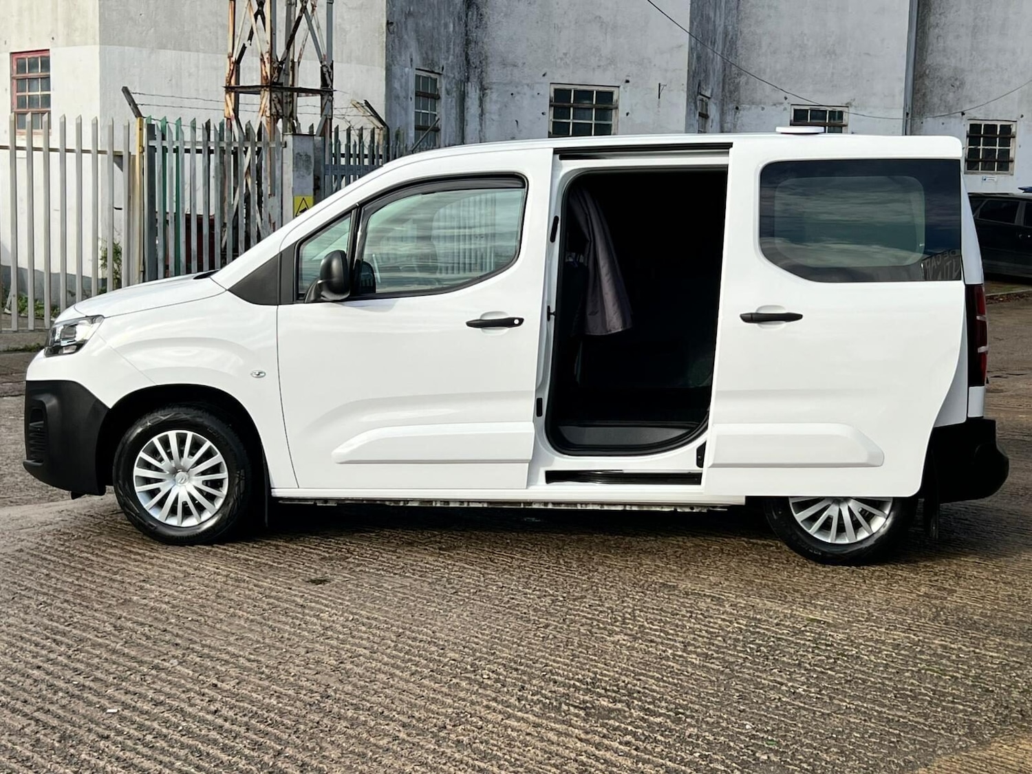 Used Citroen Berlingo 2019 for sale - 77249738: Photo 17