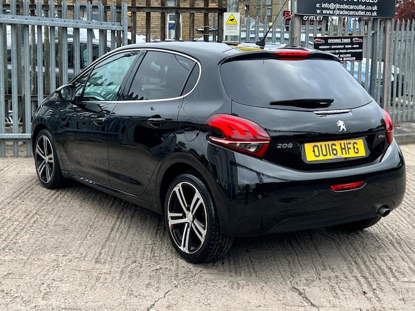 Used Peugeot 208 2016 for sale - 76283362: Photo 11
