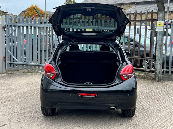 Used Peugeot 208 2016 for sale - 76283362: Photo 22