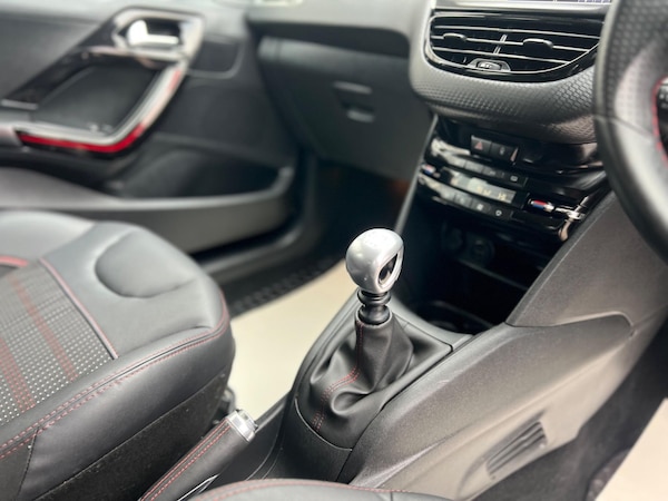 Used Peugeot 208 2016 for sale - 76283362: Photo 45