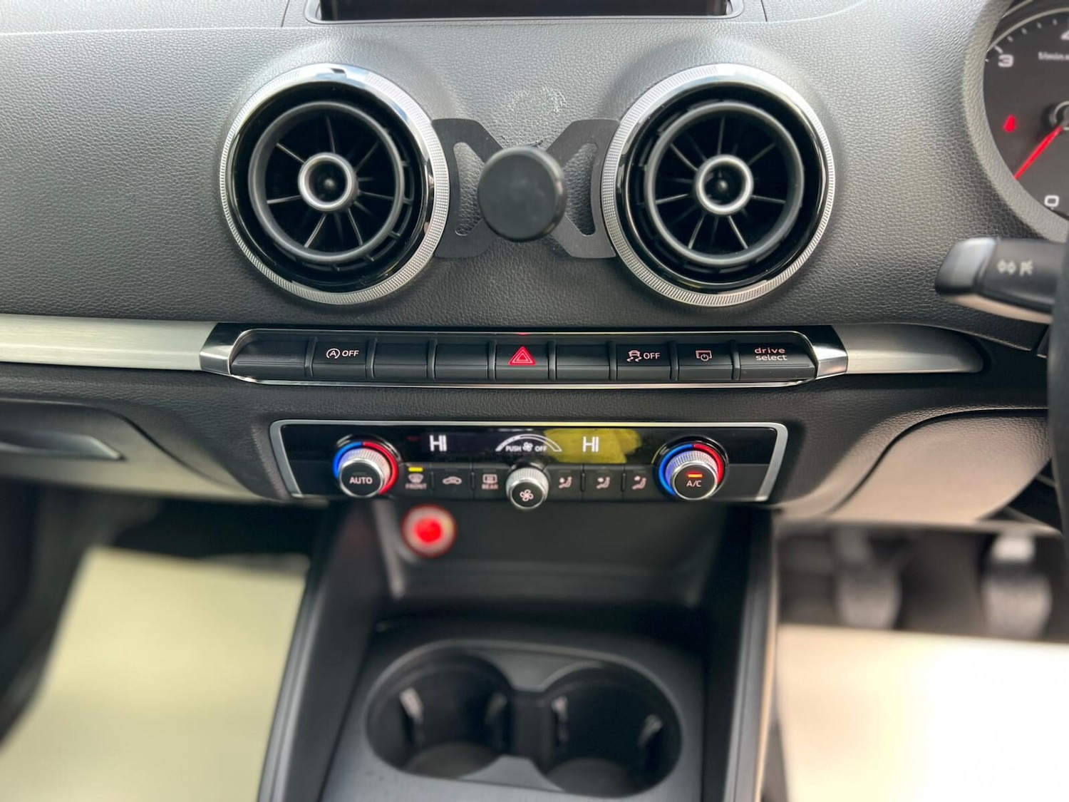 Used Audi A3 2013 for sale - 77820381: Photo 44