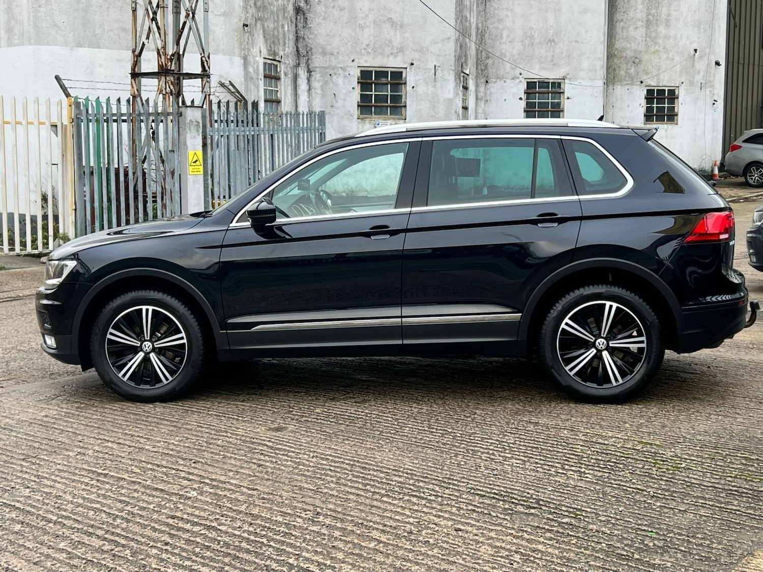 Used Volkswagen Tiguan 2017 for sale - 77040288: Photo 13