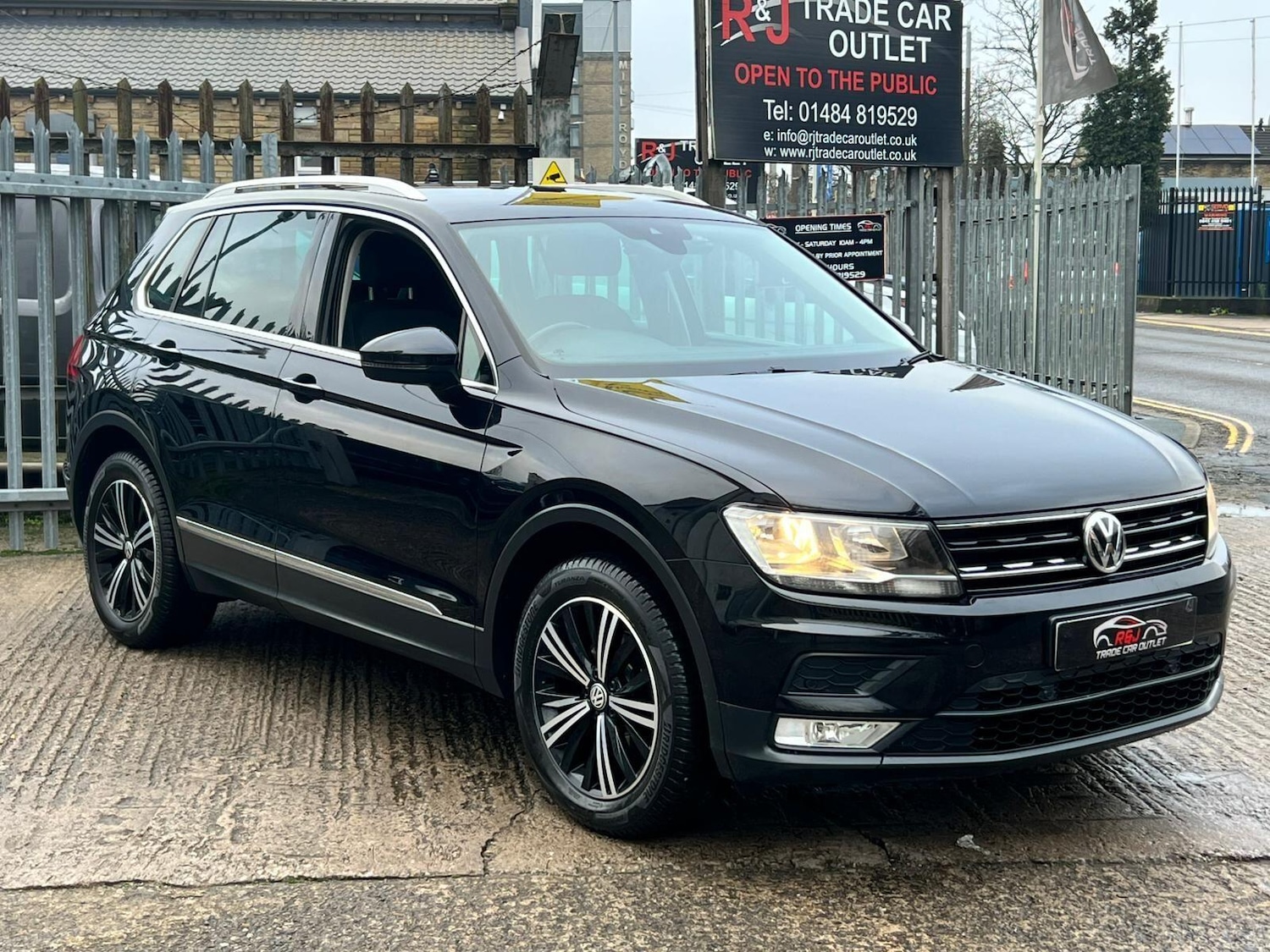Used Volkswagen Tiguan 2017 for sale - 77040288: Photo 4