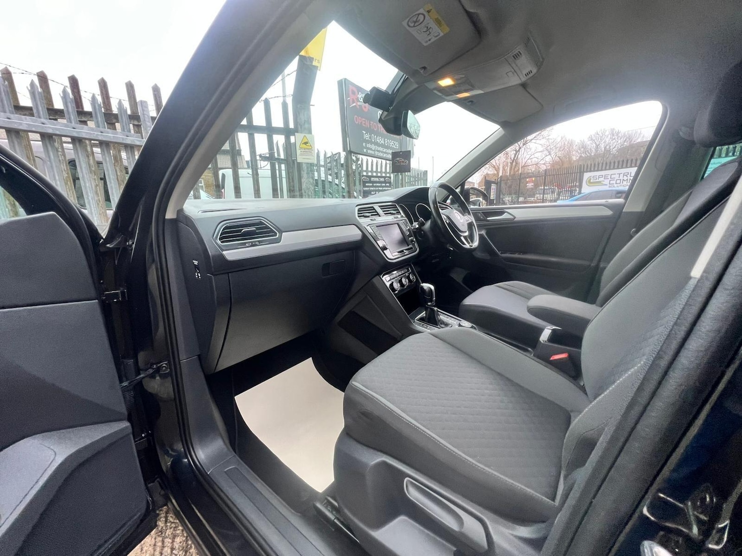 Used Volkswagen Tiguan 2017 for sale - 77040288: Photo 55