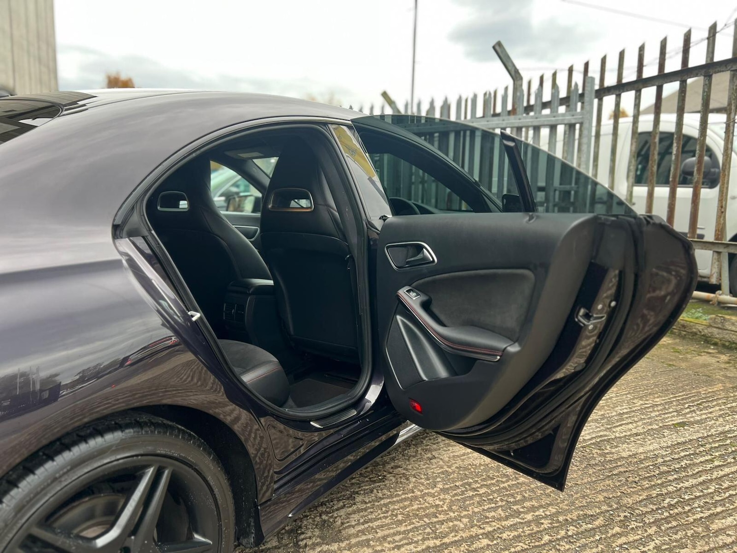 Used Mercedes-Benz CLA 2014 for sale - 76485256: Photo 41