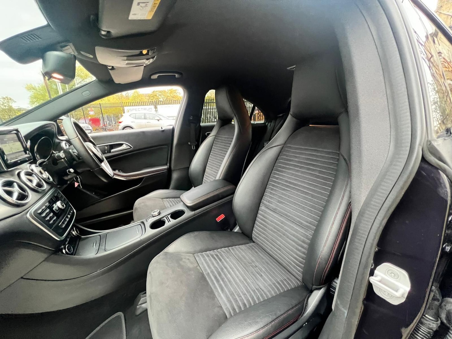 Used Mercedes-Benz CLA 2014 for sale - 76485256: Photo 46