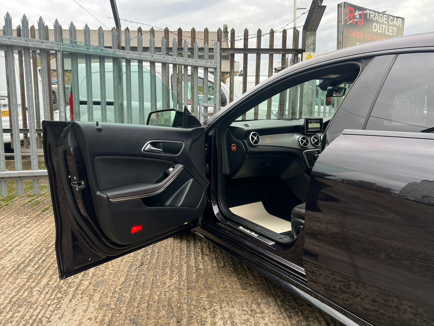 Used Mercedes-Benz CLA 2014 for sale - 76485256: Photo 47