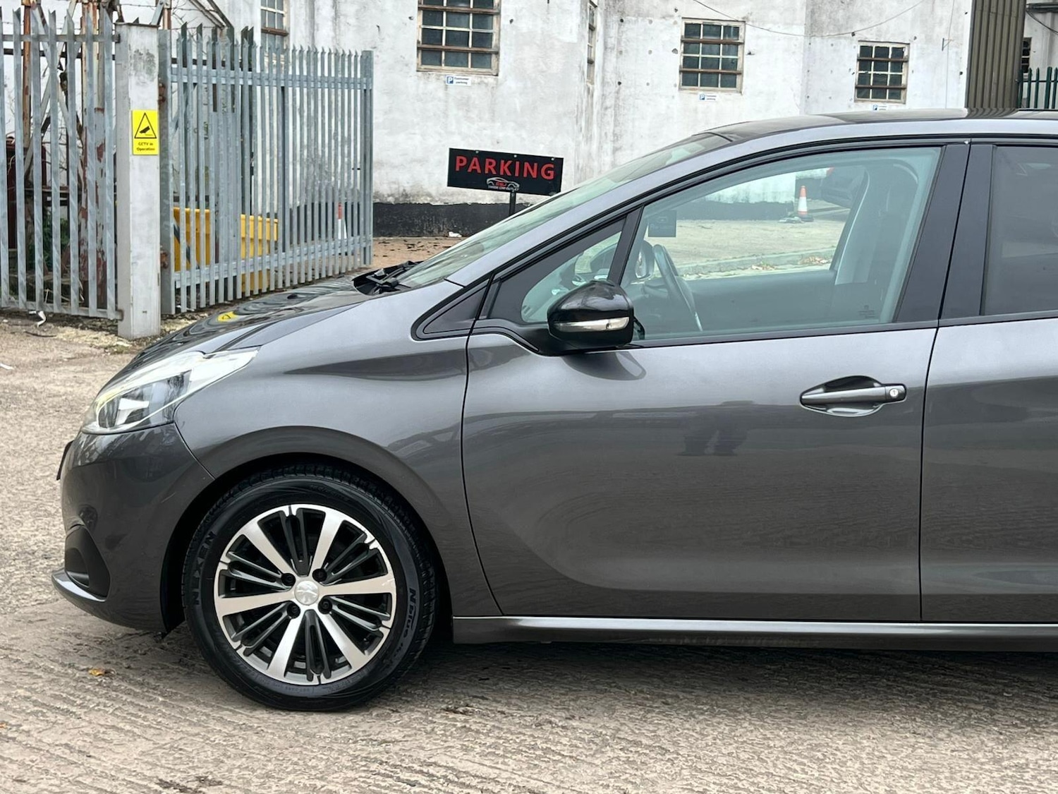 Used Peugeot 208 for sale - 76992044: Photo 17