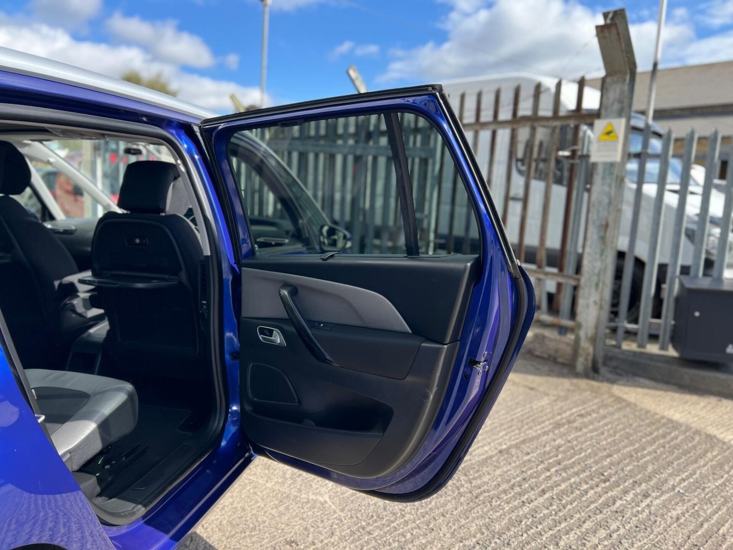 Used Citroen C4 Grand Picasso 2017 for sale - 77249717: Photo 74