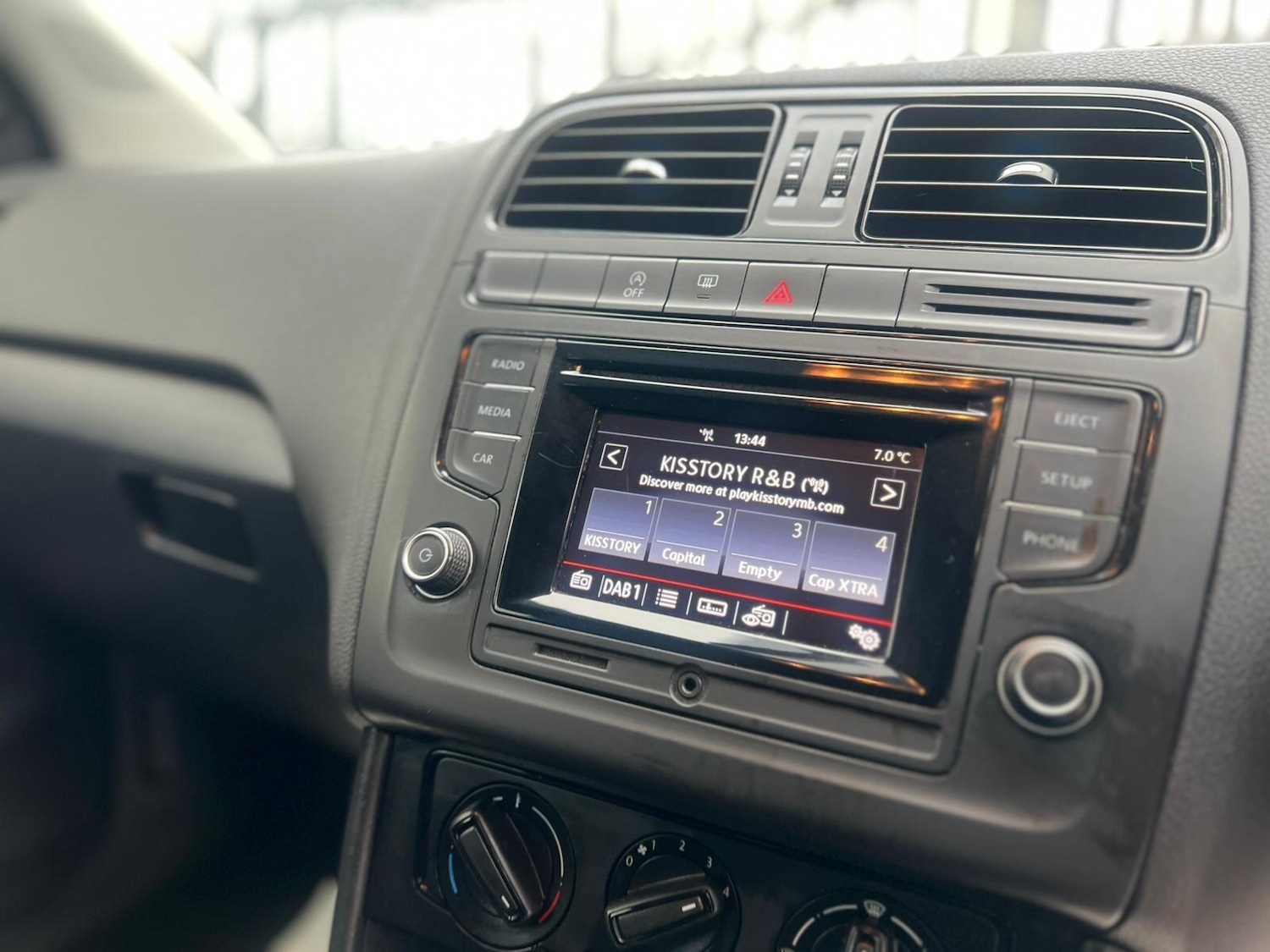 Used Volkswagen Polo 2015 for sale - 77081263: Photo 36