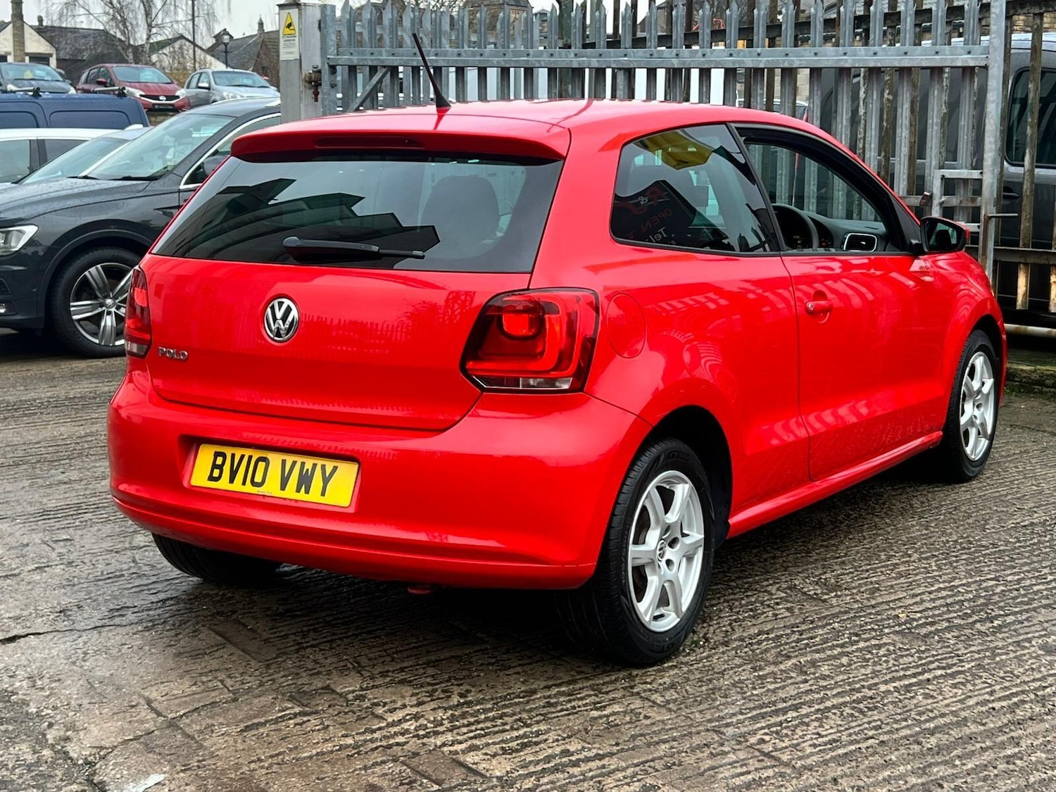 Used Volkswagen Polo 2010 for sale - 77029127: Photo 17