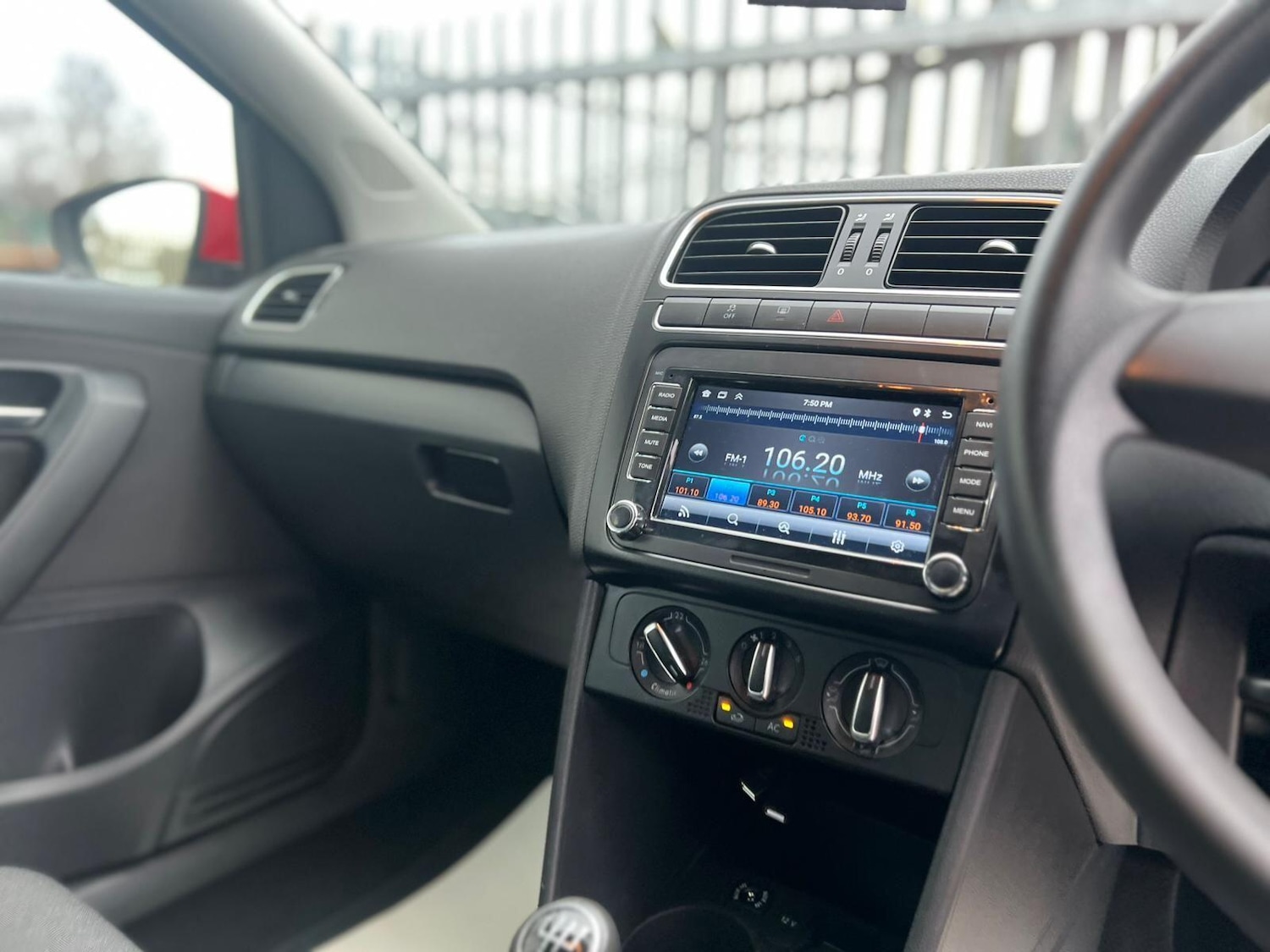 Used Volkswagen Polo 2010 for sale - 77029127: Photo 37