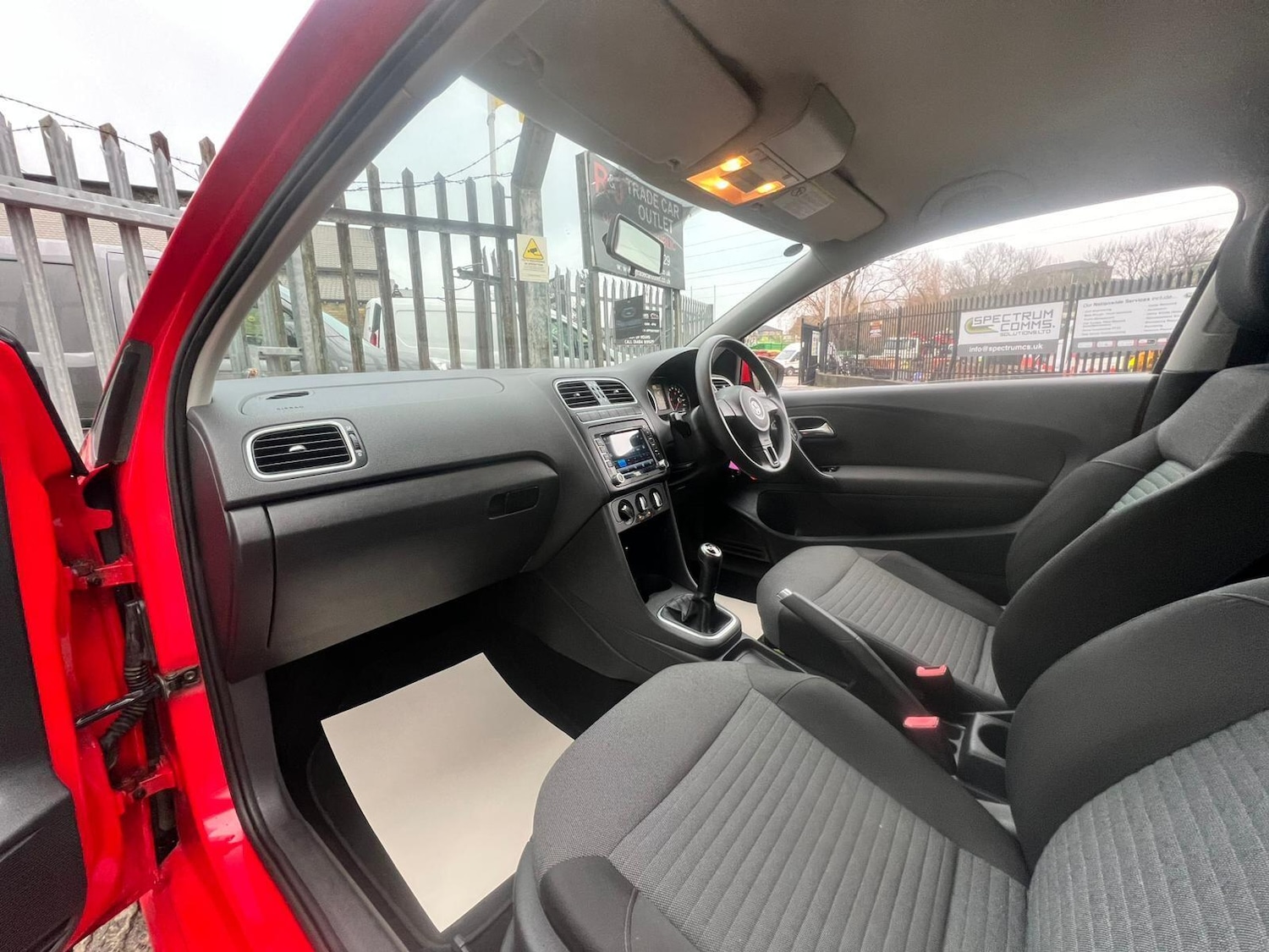 Used Volkswagen Polo 2010 for sale - 77029127: Photo 47