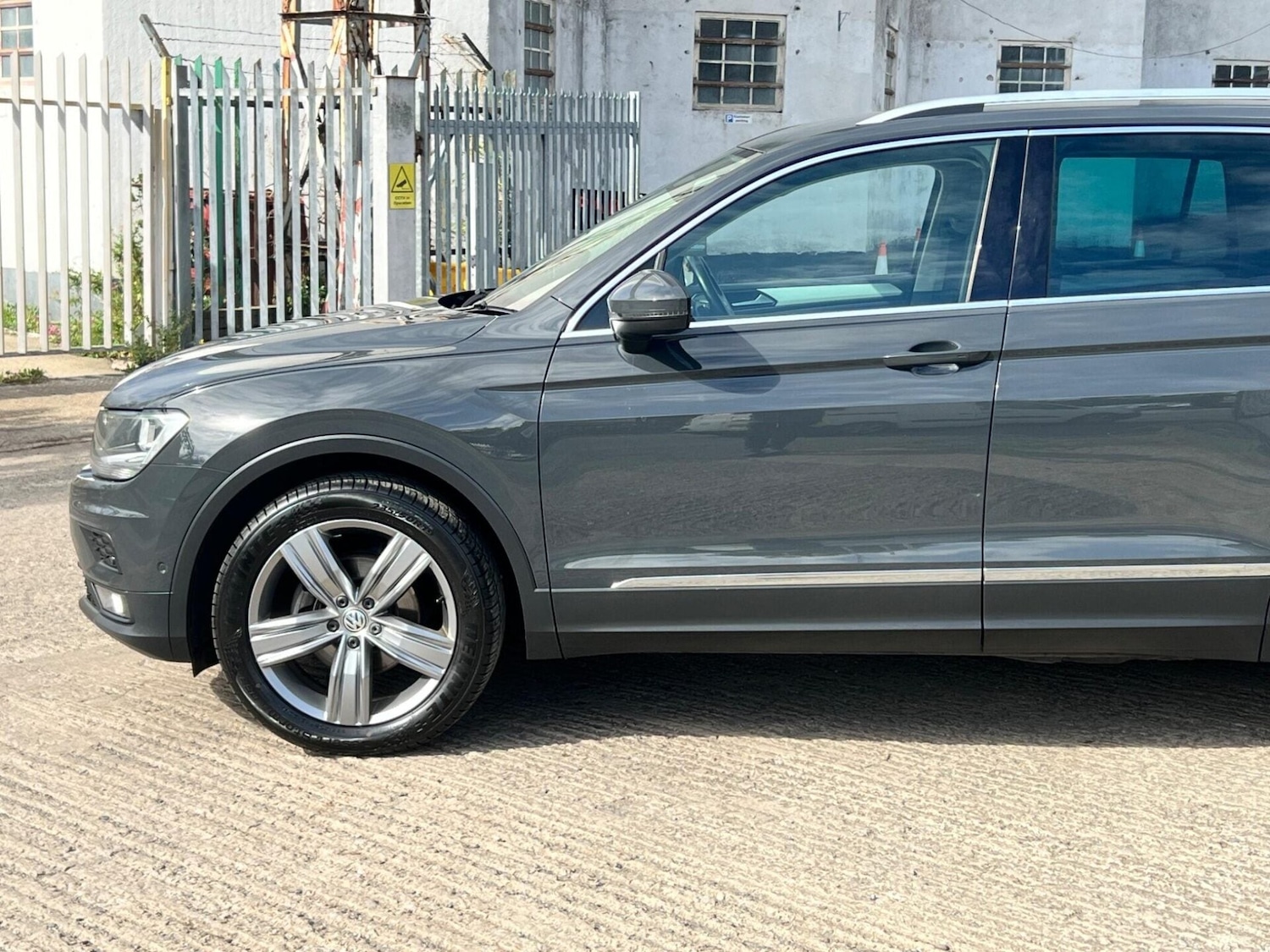 Used Volkswagen Tiguan 2019 for sale - 77249739: Photo 14