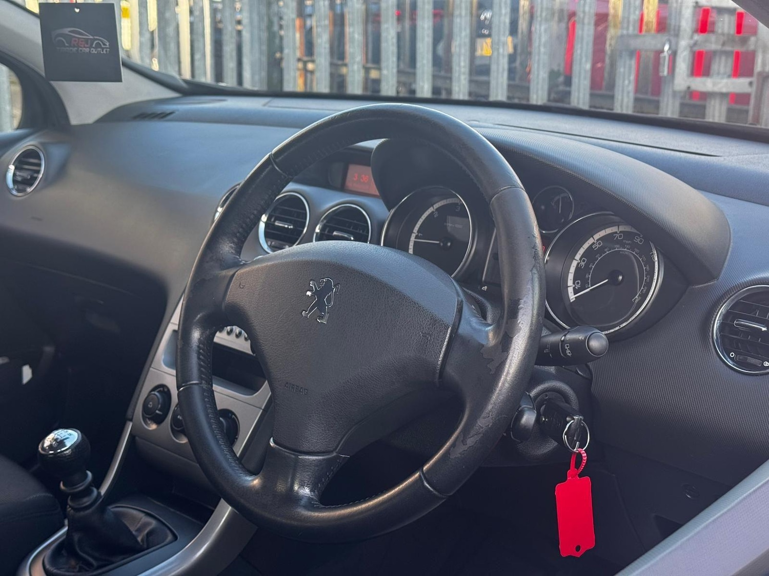 Vehicle 29