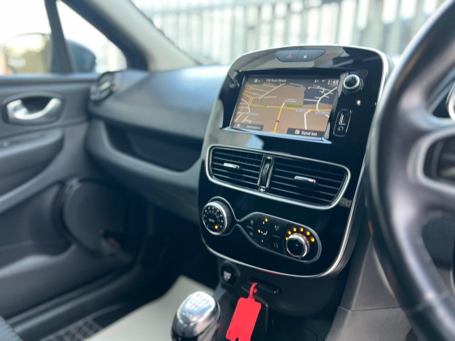 Used Renault Clio 2018 for sale - 77249772: Photo 68