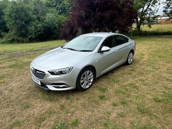 Used Vauxhall Insignia 2018 for sale - 75814868: Photo
