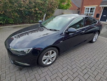 Used Vauxhall Insignia 2017 for sale - 75602460: Photo