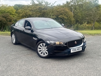Used Jaguar XE 2016 for sale - 75636453: Photo