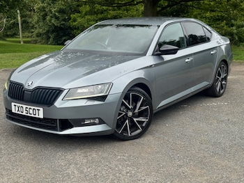 Used Skoda Superb 2017 for sale - 75398312: Photo